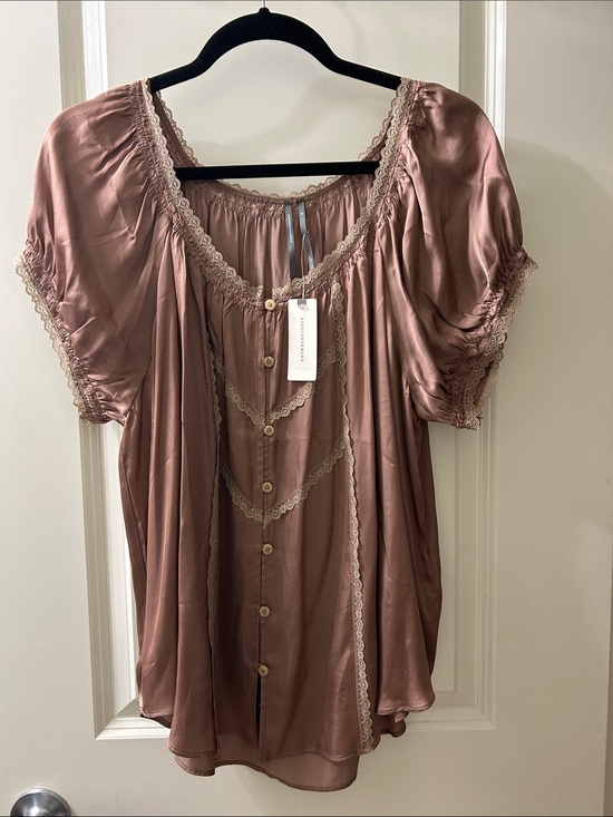 Anthropologie Tops - Anthropologie Amber Silkie Top NWT Size Xl